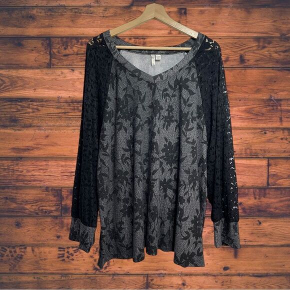 Cato Lace Long Sleeve Paisley T-Shirt 22/24W - Picture 1 of 5